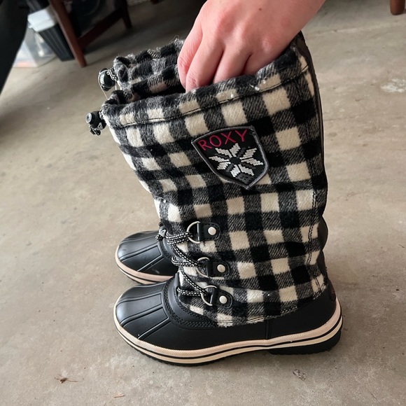 Roxy Shoes Roxy Winter Boots Black And White Checkered Light Worn